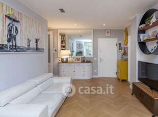 Appartamento in Vendita in Via Egadi a Milano