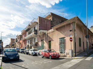 Appartamento in Vendita in Via Faraci 147 a Catania