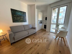 Appartamento in Vendita in Via Gian Giacomo Mora 9 a Milano