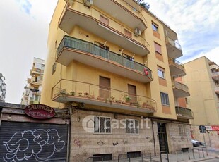 Appartamento in Vendita in Via Giulio Petroni 63 a Bari