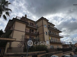 Appartamento in Vendita in Via Giuseppe Adami a Roma