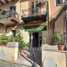 Appartamento in Vendita in Via Giuseppe Ingegneros 12 a Palermo