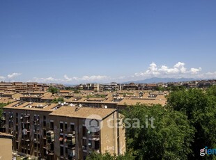 Appartamento in Vendita in Via Latisana a Roma