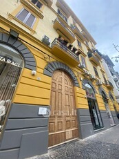 Appartamento in Vendita in Via Luca Giordano 82 a Napoli