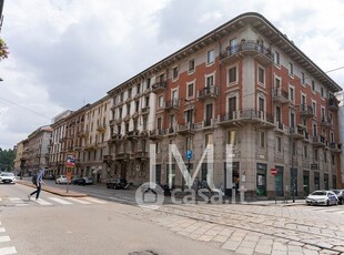 Appartamento in Vendita in Via Luigi Settembrini 46 a Milano