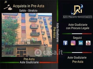 Appartamento in Vendita in Via Marco D'Agrate 25 /1 a Milano