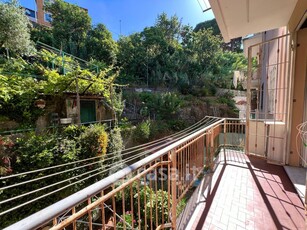 Appartamento in Vendita in Via Mario e Nicolò Dagnino a Genova