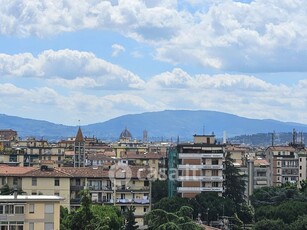 Appartamento in Vendita in Via Orazio Vecchi 83 a Firenze