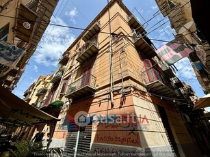 Appartamento in Vendita in Via Orologio a Palermo