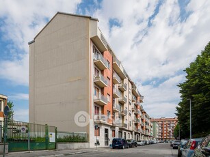 Appartamento in Vendita in Via Ozieri 18 a Torino