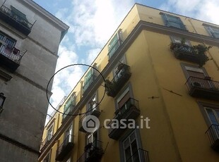 Appartamento in Vendita in Via Pasquale Scura a Napoli
