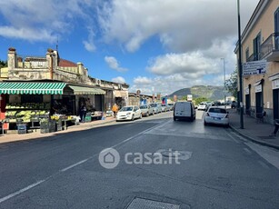 Appartamento in Vendita in Via Porta di Posillipo a Napoli