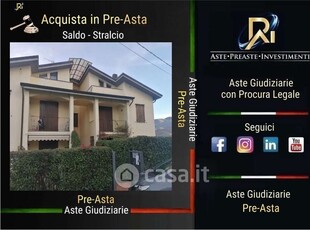 Appartamento in Vendita in Via San Remigio 10 a Calestano