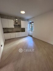 Appartamento in Vendita in Via Tavazzano a Milano
