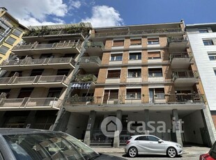 Appartamento in Vendita in Via Villar Focchiardo 19 a Torino