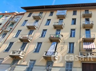 Appartamento in Vendita in Via Volpiano 5 a Torino