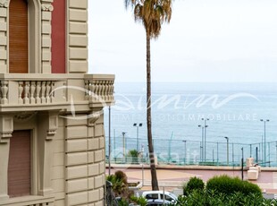 Appartamento in Vendita in Via Zara a Genova