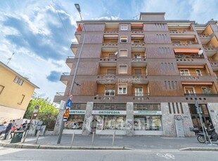 Appartamento in Vendita in Viale Monza 249 a Milano