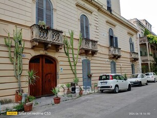 Appartamento in Vendita in Vicolo Malfitano 14 a Palermo