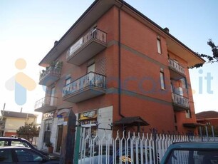 Appartamento Quadrilocale in vendita a Roma