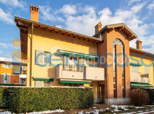 Appartamento Trilocale in ottime condizioni, in vendita in Via Vittorio Emanuele, Cuggiono