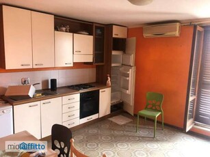 Bilocale arredato con terrazzo San sisto