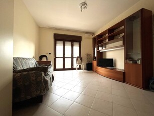 Bilocale in Affitto a Catanzaro, zona Lido Casciolino, 1'600€, 90 m², arredato