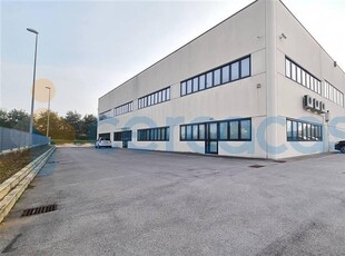 Capannone industriale in ottime condizioni in vendita a Altivole