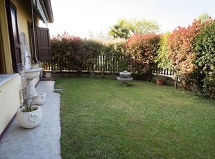 Casa 6 locali di 137 m² in Lonato del Garda