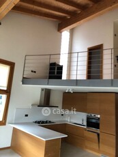 Casa Bi/Trifamiliare in Vendita in Via Villa a Bassano del Grappa