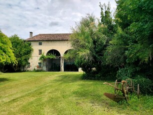 Casa colonica in vendita a Rovolon