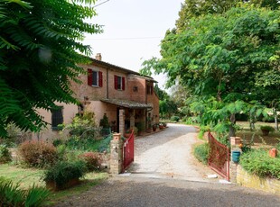 Casa indipendente 19 locali di 484 m² in Marciano della Chiana