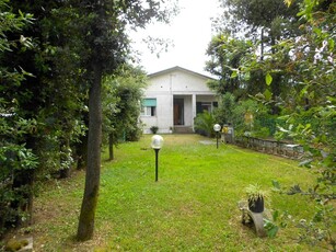 Casa indipendente con giardino, Massa ricortola