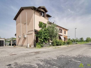 Casa indipendente in vendita a Cerro Al Lambro