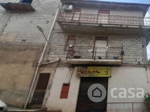 Casa indipendente in Vendita in Minghetti Marco a San Giuseppe Jato