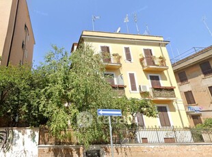 Casa indipendente in Vendita in Via Belmonte Chiavelli a Palermo