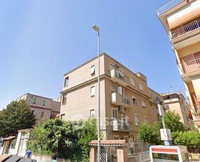 Casa indipendente in Vendita in Via Châtillon a Torino