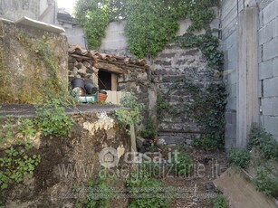 Casa indipendente in Vendita in Via Conte 12 a Nicolosi