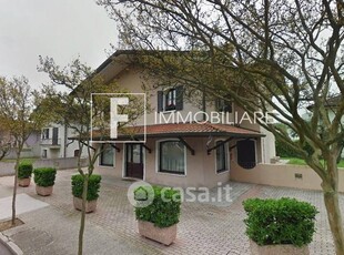 Casa indipendente in Vendita in Via Donizetti a Jesolo