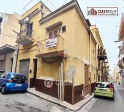 Casa indipendente in Vendita in Via la Corte 25 a Bagheria