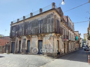 Casa indipendente in Vendita in Via San Martino a Acireale