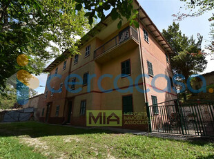 Casa semi indipendente in vendita a Amandola