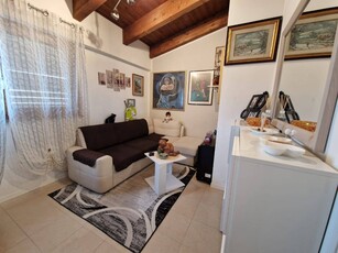 Casa semindipendente in Via Mario Liberti, Carbognano, 3 locali, 70 m²