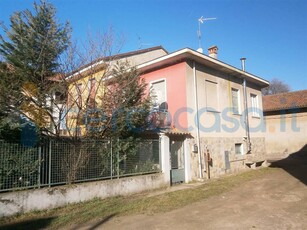 Casa singola da ristrutturare in vendita a Mortara