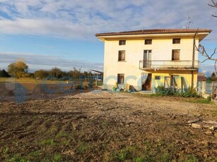 Casa singola da ristrutturare, in vendita in Via Zilli 38, Martignacco