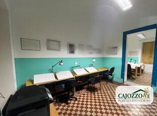 Castelnuovo-Dante: 160 mq, 5 ambienti da ristruttu