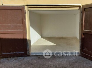Garage/Posto auto in Vendita in Via di Soffiano a Firenze