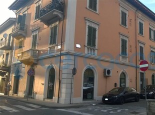 Locale commerciale in ottime condizioni in vendita a Montecatini Terme
