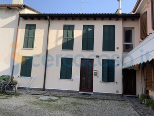Palazzo in vendita a Castel D'ario