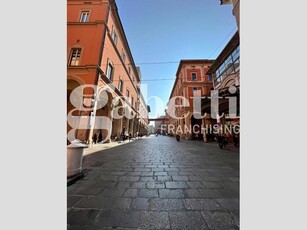 Quadrilocale in Vendita a Bologna, 680'000€, 115 m²